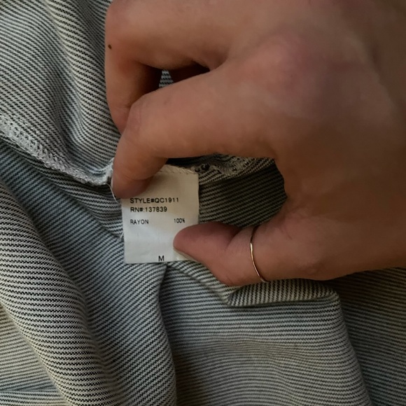 Stripped T-shirt dress - Picture 4 of 4